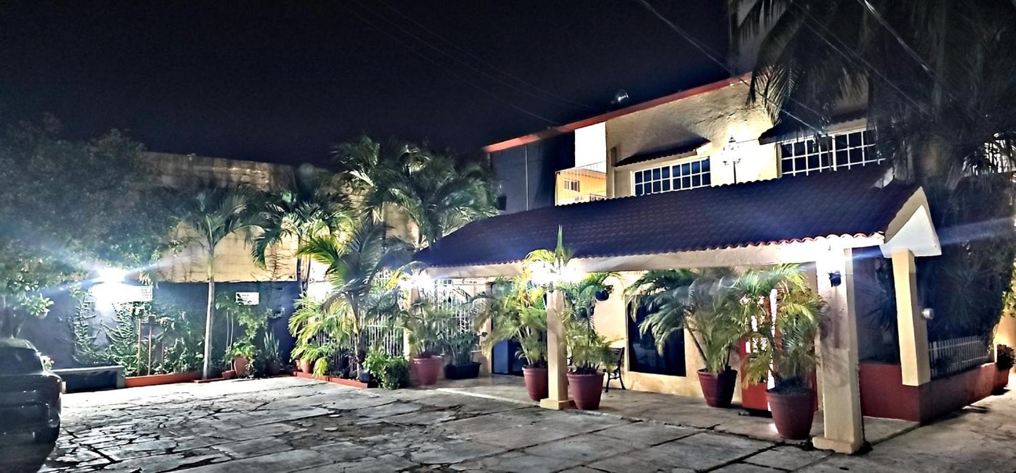 Hotel Posada Marcas Cancún Kültér fotó